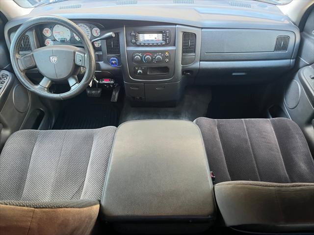 2005 Dodge Ram 3500 SLT/Laramie