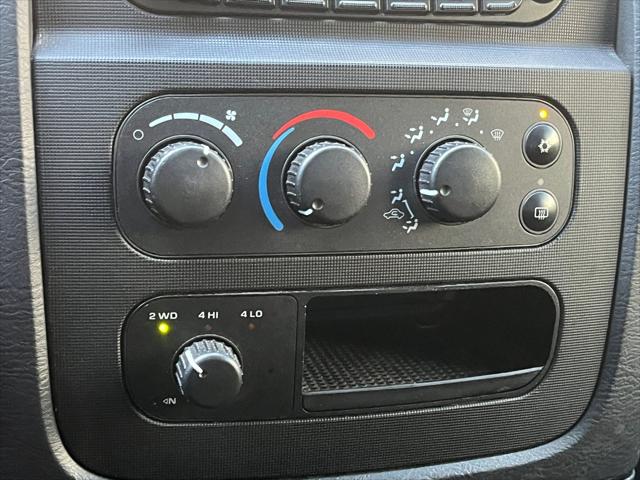 2005 Dodge Ram 3500 SLT/Laramie