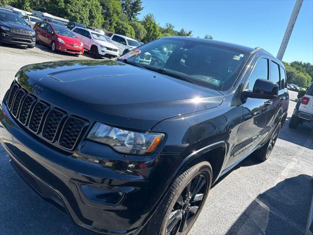 2019 Jeep Grand Cherokee Altitude 4x4 2019 Jeep Grand Cherokee Altitude 4x4