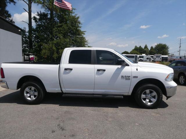 2019 Ram 1500 Classic SLT Crew Cab 4x4 64 Box