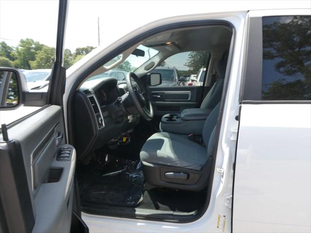 2019 Ram 1500 Classic SLT Crew Cab 4x4 64 Box