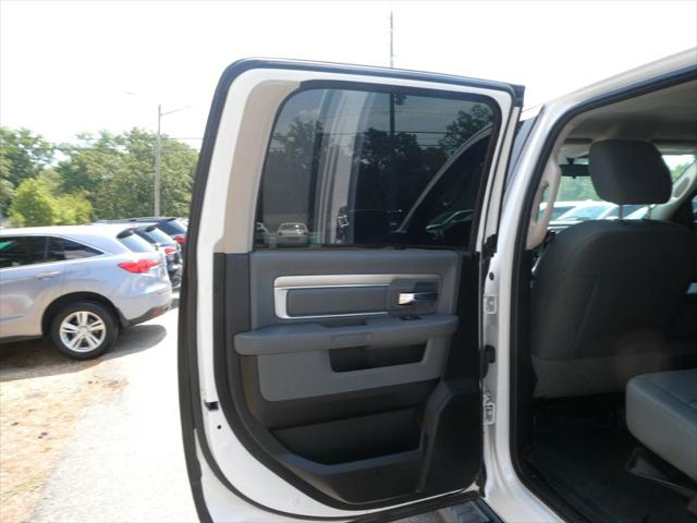 2019 Ram 1500 Classic SLT Crew Cab 4x4 64 Box