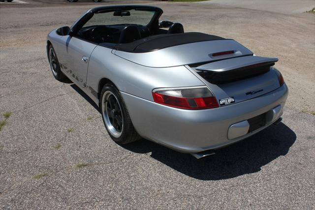 2004 Porsche 911 CARRERA