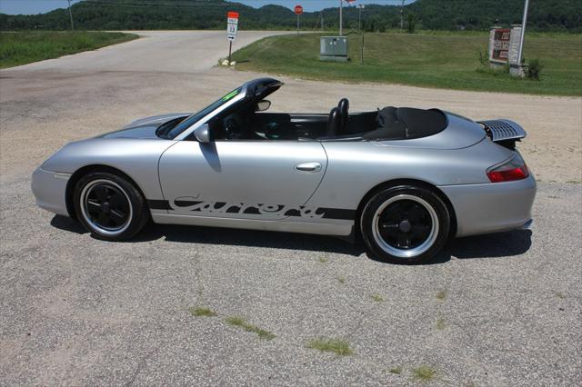 2004 Porsche 911 CARRERA