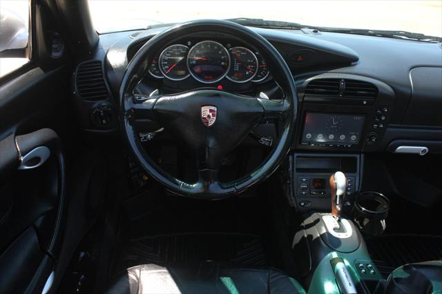 2004 Porsche 911 CARRERA