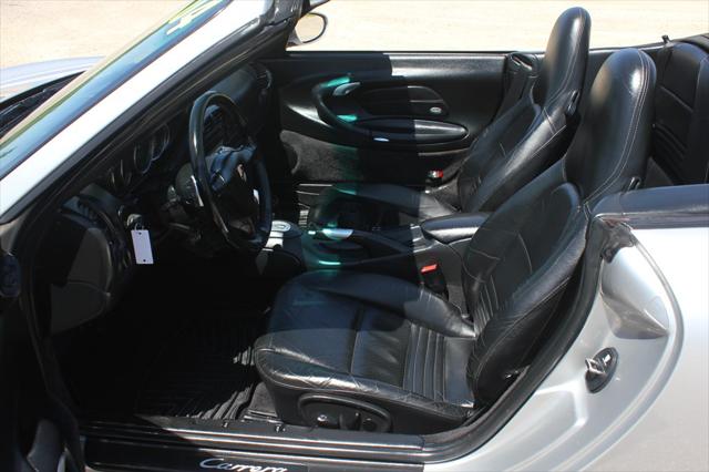 2004 Porsche 911 CARRERA