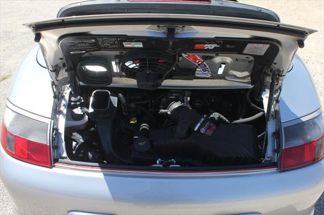 2004 Porsche 911 CARRERA