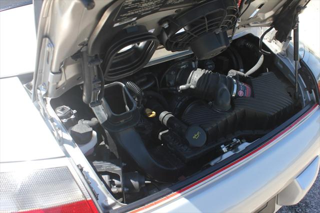 2004 Porsche 911 CARRERA