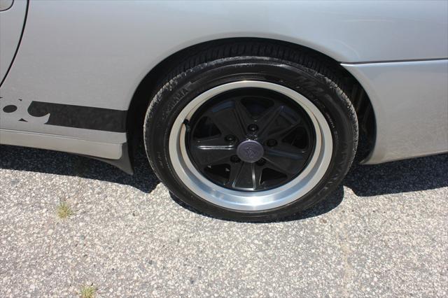 2004 Porsche 911 CARRERA