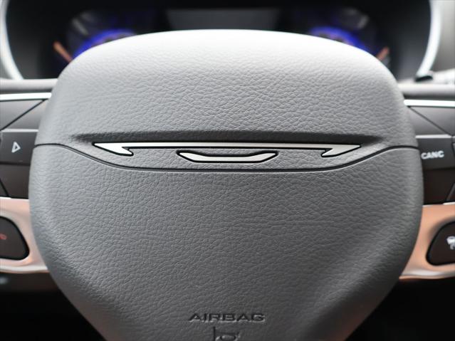 2027 Chrysler Pacifica LX