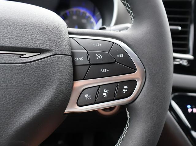 2027 Chrysler Pacifica LX