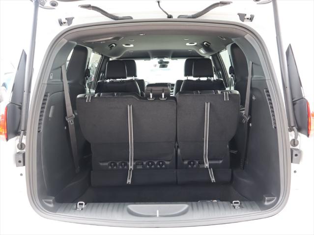 2027 Chrysler Pacifica LX