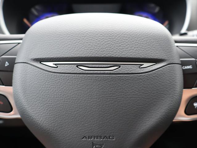 2027 Chrysler Pacifica LX