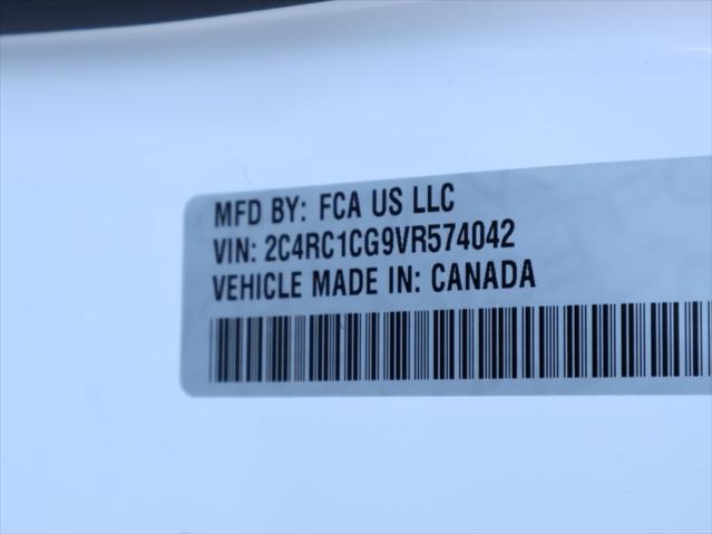 2027 Chrysler Pacifica LX