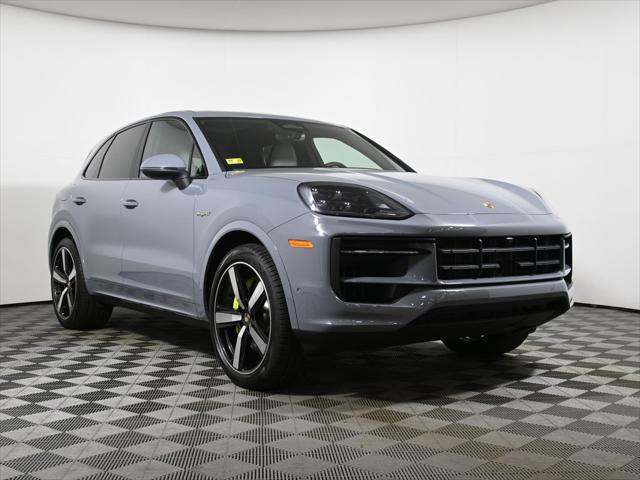 2026 Porsche Cayenne E-Hybrid Unknown