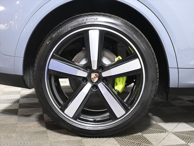 2026 Porsche Cayenne E-Hybrid Unknown
