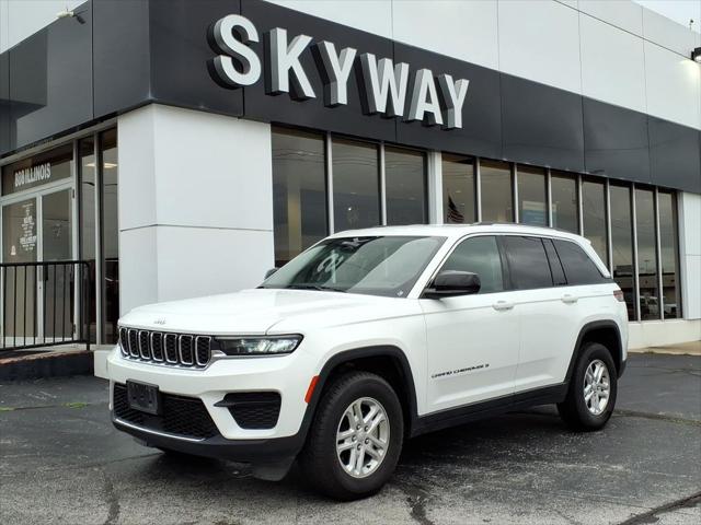 2024 Jeep Grand Cherokee Laredo 4x4 for sale in Joplin, MO