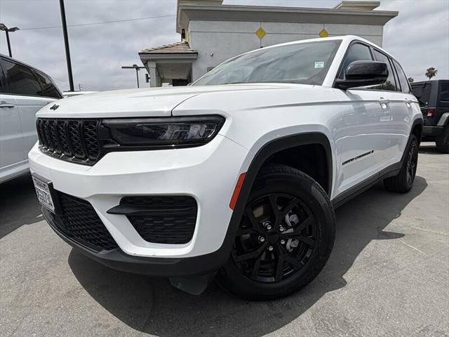 2024 Jeep Grand Cherokee Altitude 4x4 for sale in Riverside, CA