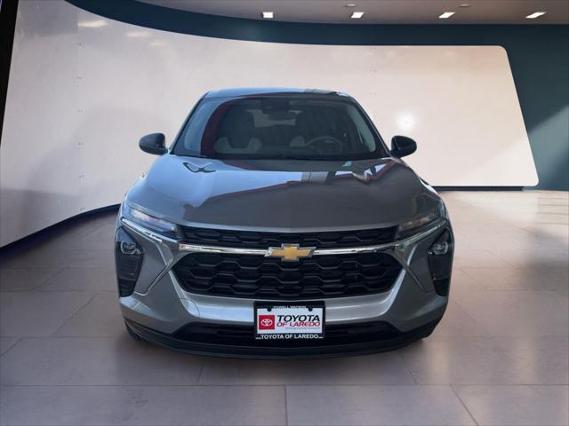 2025 Chevrolet Trax LS - Photo 8