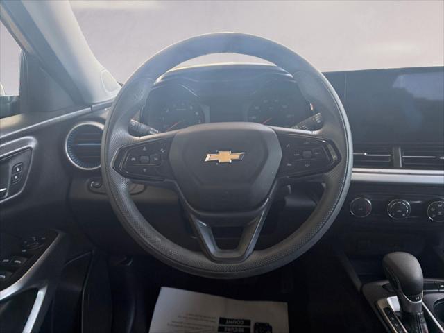 2025 Chevrolet Trax LS - Photo 12