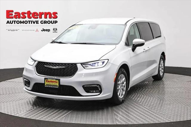 2023 Chrysler Pacifica Touring L for sale in Camp Springs, MD