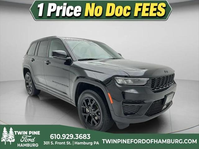 2025 Jeep Grand Cherokee Altitude 4x4 for sale in Hamburg, PA