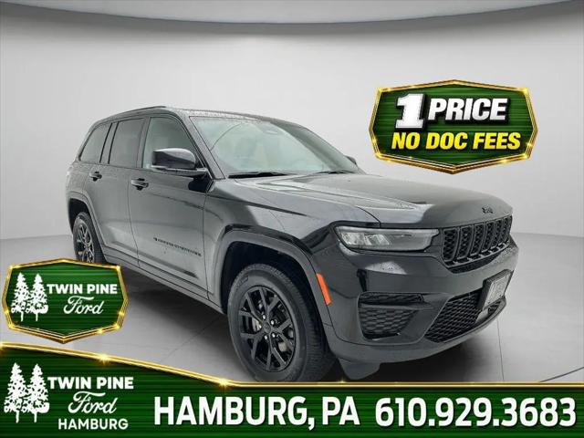 2025 Jeep Grand Cherokee Altitude 4x4 for sale in Hamburg, PA
