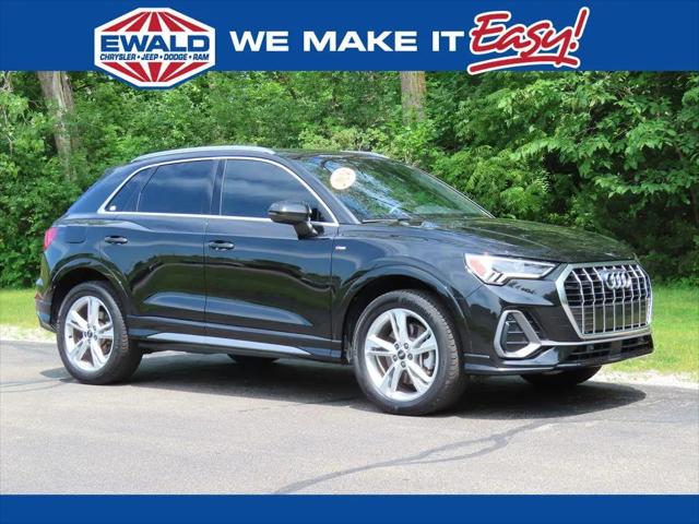 2024 Audi Q3 Premium 45 TFSI S line quattro Tiptronic for sale in Oconomowoc, WI