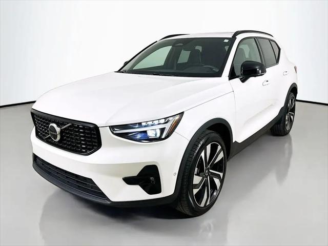 2024 Volvo XC40 B5 Ultimate Dark Theme for sale near Dublin, OH