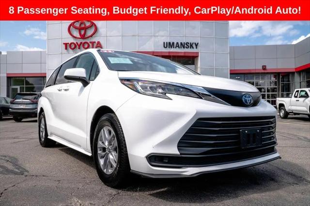 2022 Toyota Sienna LE for sale in Milwaukee, WI