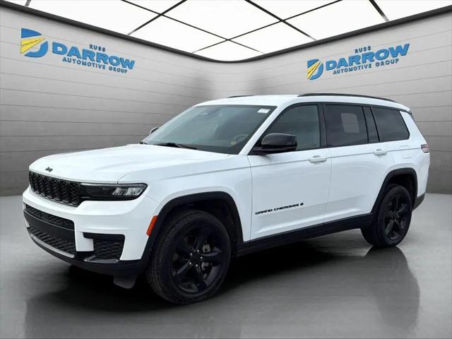 2021 Jeep Grand Cherokee Altitude 4x4 for sale in Waukesha, WI
