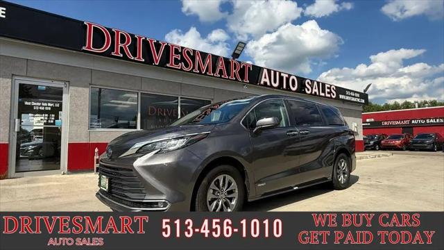 2021 Toyota Sienna XLE for sale near West Chester, OH