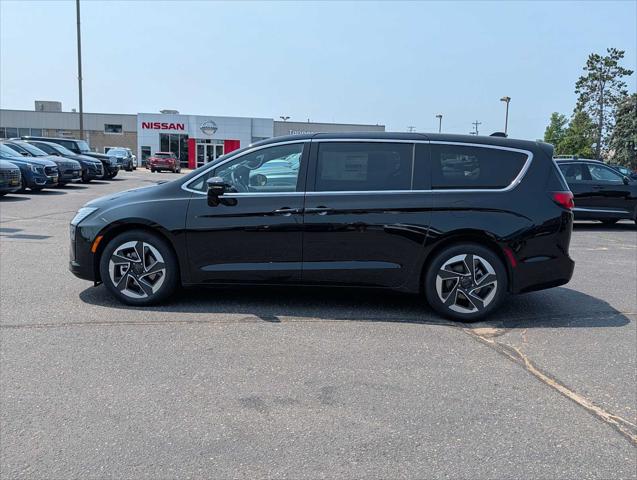 2027 Chrysler Pacifica Limited