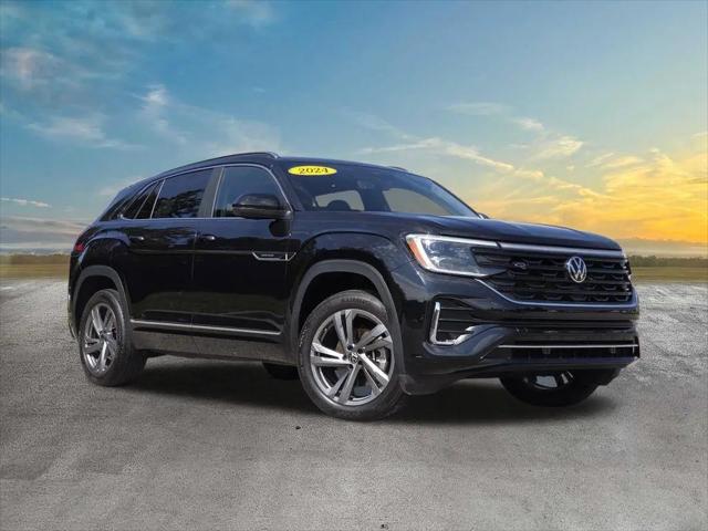 2024 Volkswagen Atlas Cross Sport 2.0T SEL R-Line for sale in Toledo, OH