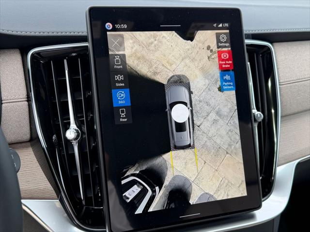 2026 Volvo XC90 Plus, B6 AWD Gas mild hybrid, Gasoline, Bright, 7 Seats
