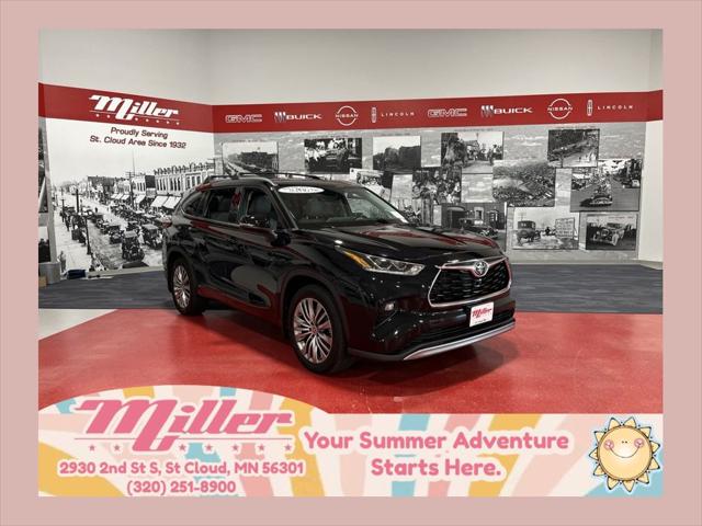 2022 Toyota Highlander Platinum for sale in Saint Cloud, MN
