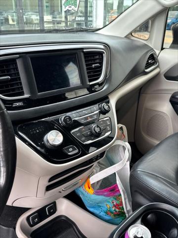 2020 Chrysler Pacifica Touring L