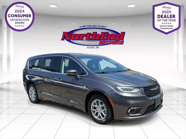 2023 Chrysler Pacifica Touring L for sale in Canton, MA