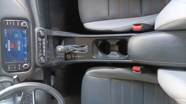 2023 Nissan Kicks SR Xtronic CVT