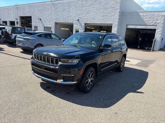 2023 Jeep Grand Cherokee L Limited 4x4 for sale in Farmington Hills, MI