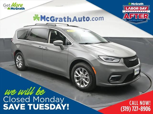 2022 Chrysler Pacifica Touring L AWD for sale in Marion, IA