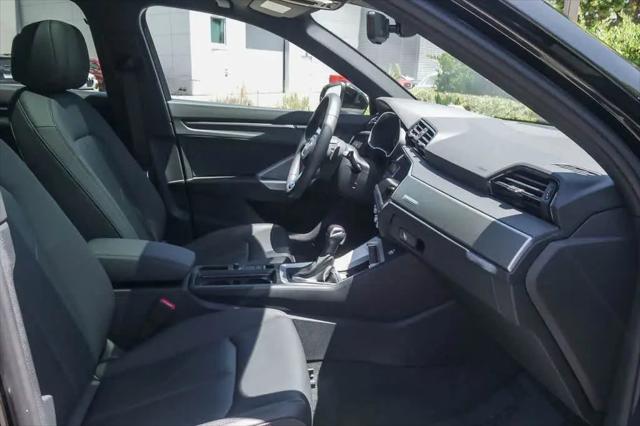 2025 Audi Q3 Premium 45 TFSI S line quattro Tiptronic