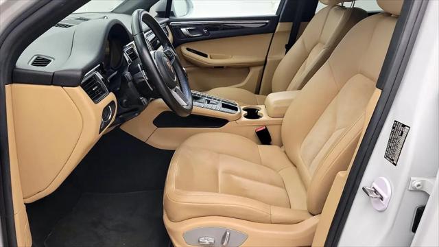 2018 Porsche Macan Macan