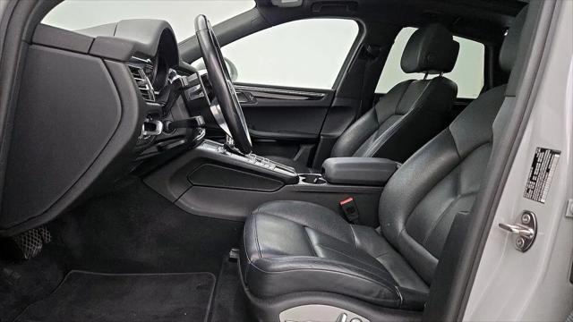 2021 Porsche Macan Macan