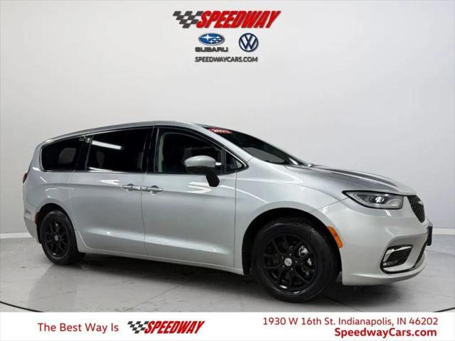 2023 Chrysler Pacifica Touring L for sale in Indianapolis, IN