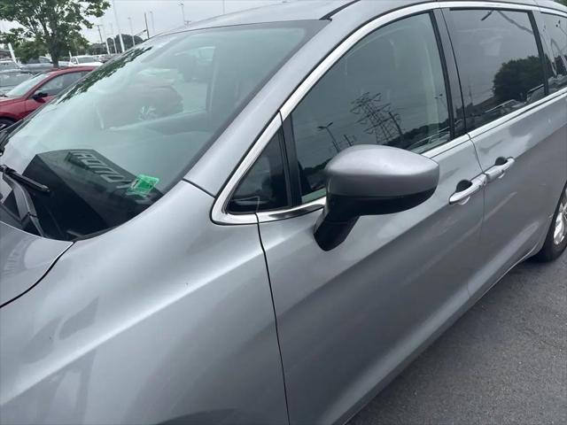 2017 Chrysler Pacifica Touring