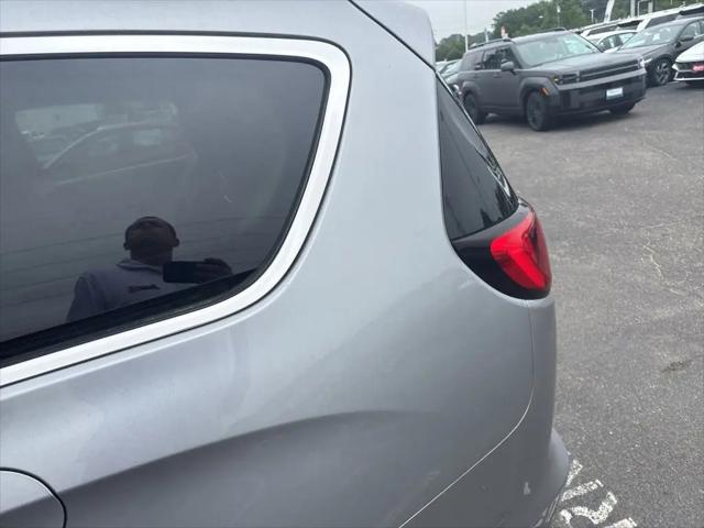 2017 Chrysler Pacifica Touring