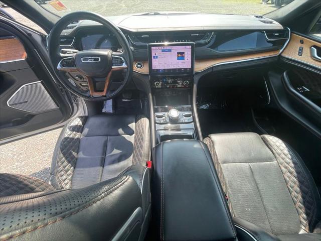 2023 Jeep Grand Cherokee L Summit Reserve 4x4 2023 Jeep Grand Cherokee L Summit Reserve 4x4
