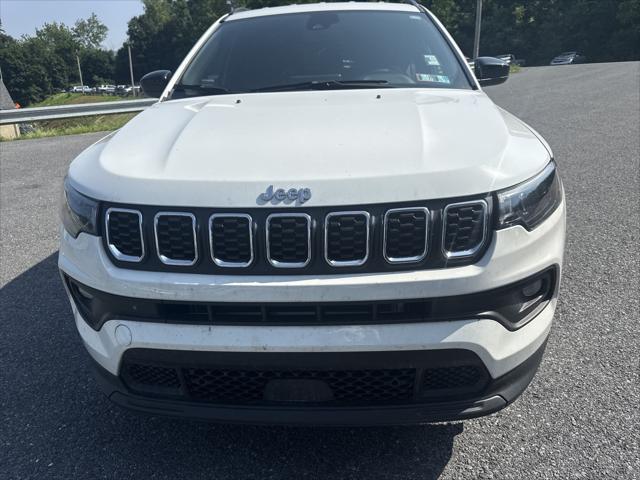 2024 Jeep Compass Latitude Lux FWD 2024 Jeep Compass Latitude Lux FWD