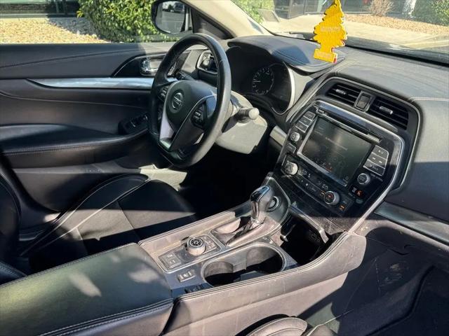 2022 Nissan Maxima SV